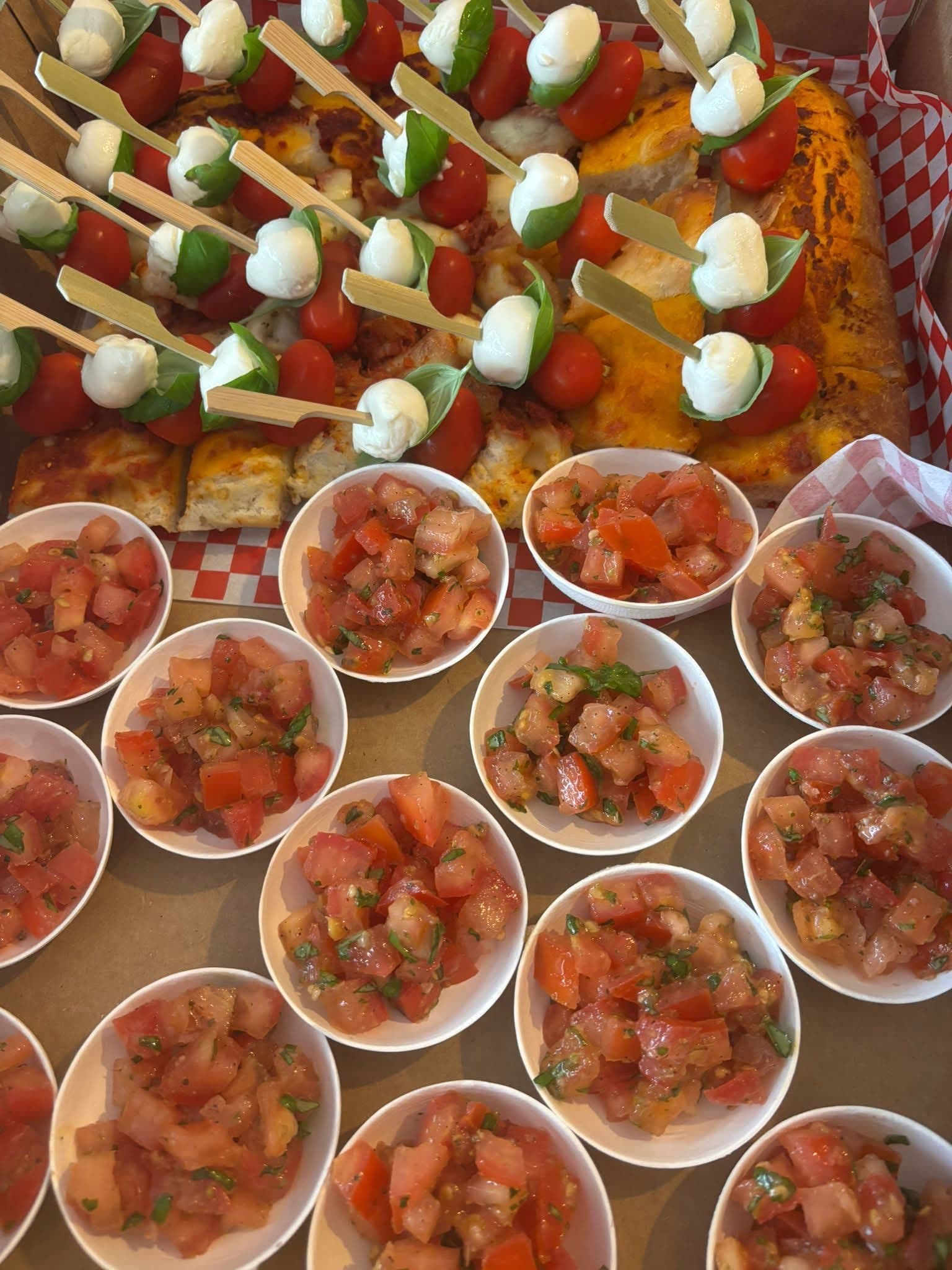 Bruschettas et mozzarella pour un événement