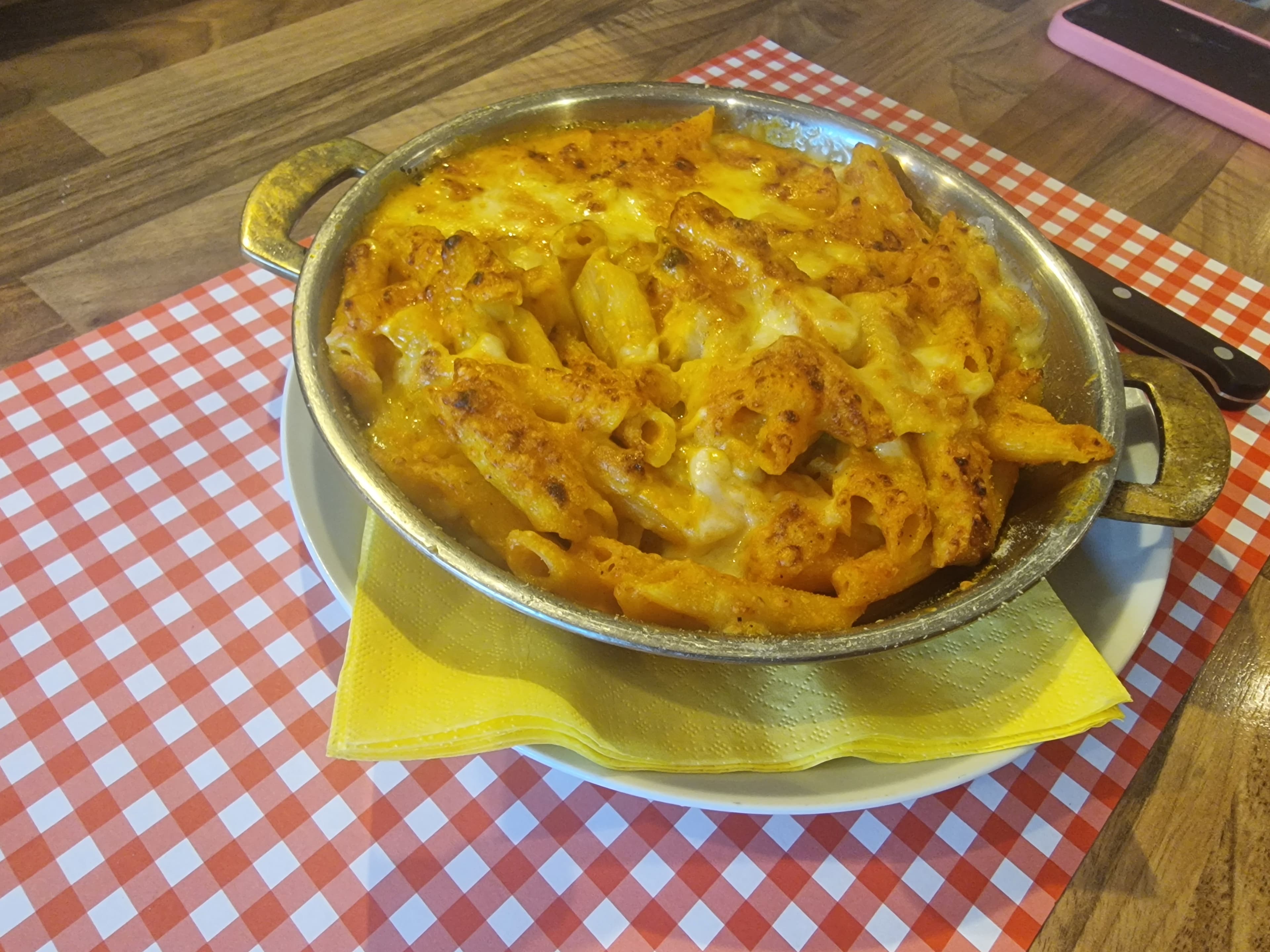 Rigatoni gratinés maison
